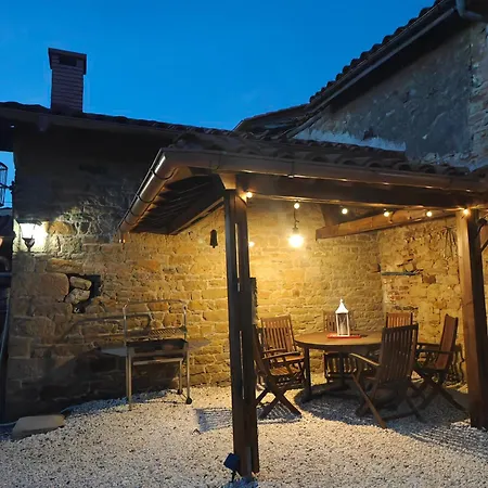La Mar De Les Lluces D'itaca - Asturias Lastres